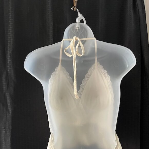 Sexy Sexy! Backless Halter Top - Picture 5 of 5